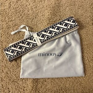 Minooy Navy and White Purse Strap